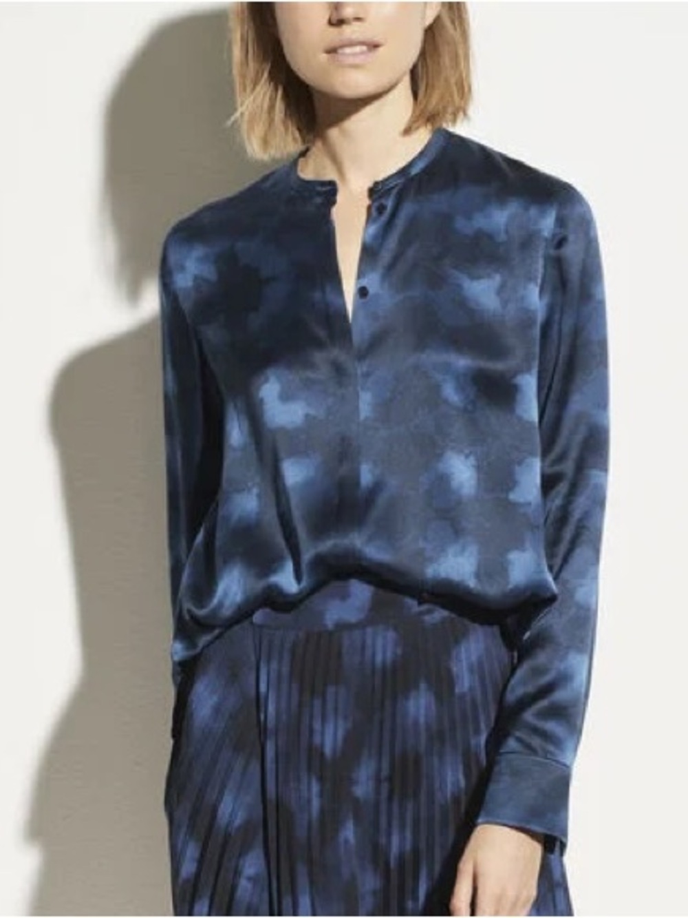 Vince 100% Silk Winter Tie Dye Blouse in Hydra Minimalist Clean Lines Luxury 0